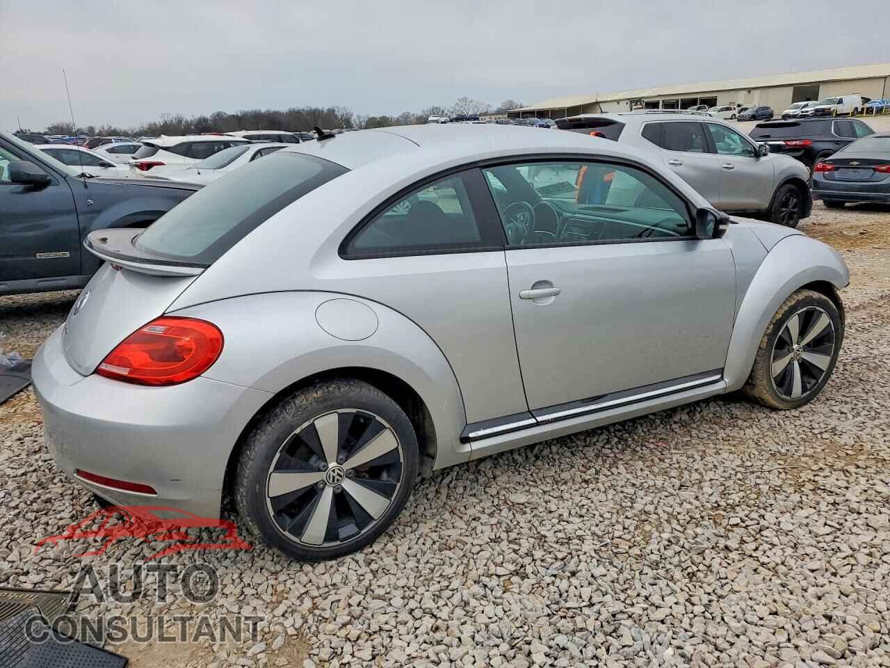 VOLKSWAGEN BEETLE 2012 - 3VWVA7AT6CM618443