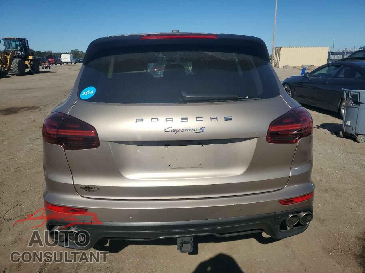 PORSCHE CAYENNE 2016 - WP1AB2A25GLA94006