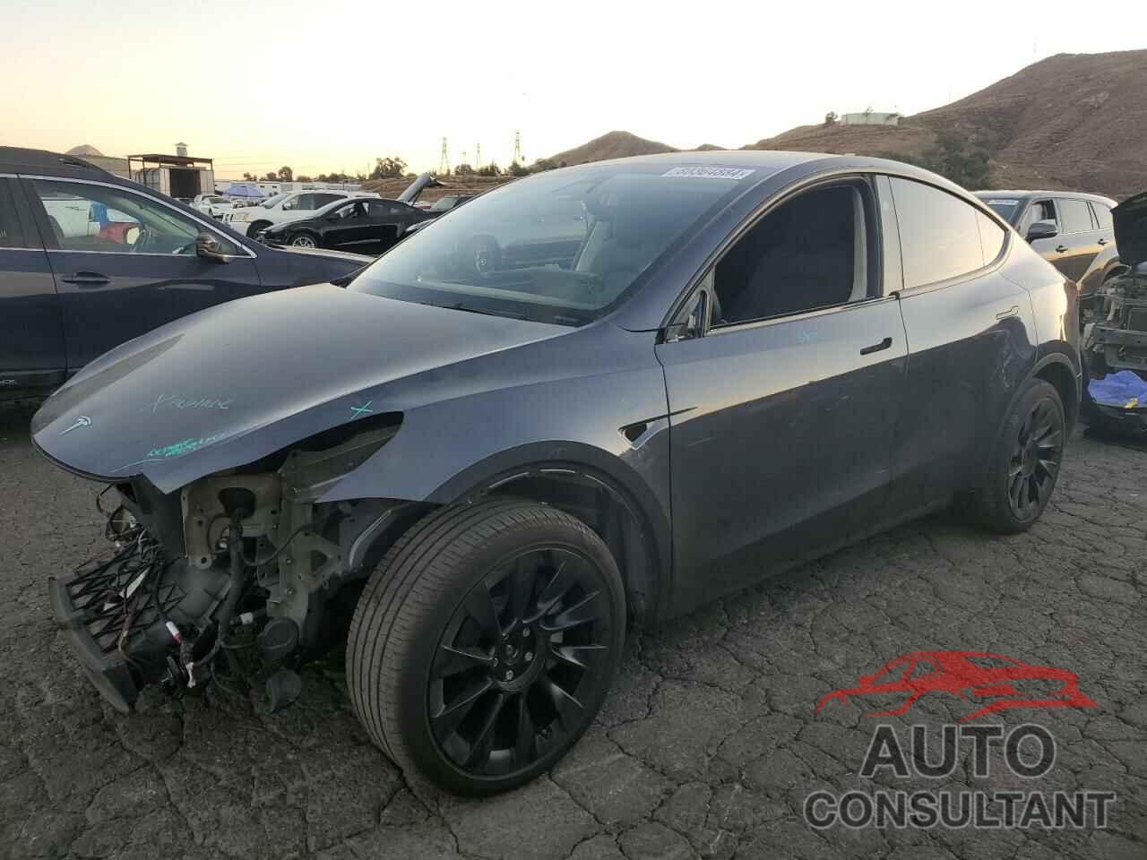 TESLA MODEL Y 2023 - 7SAYGAEE8PF980052