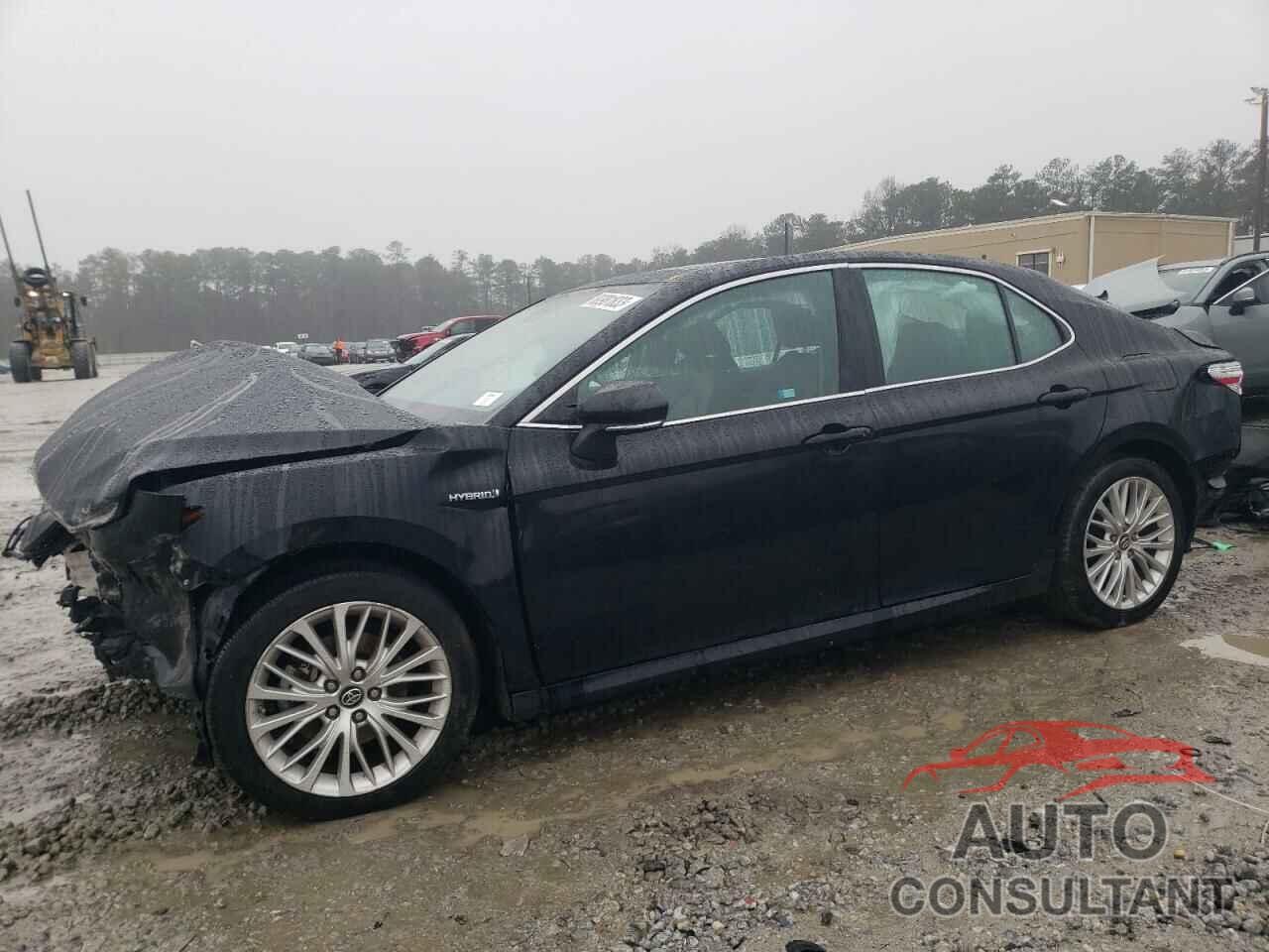 TOYOTA CAMRY 2018 - 4T1B21HK5JU501017