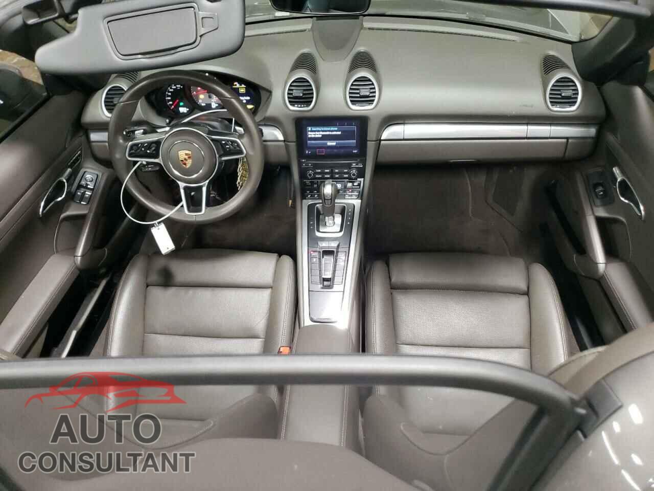 PORSCHE BOXSTER 2017 - WP0CB2A84HS240370