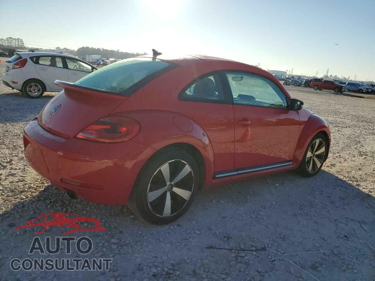 VOLKSWAGEN BEETLE 2012 - 3VWVA7AT8CM638645