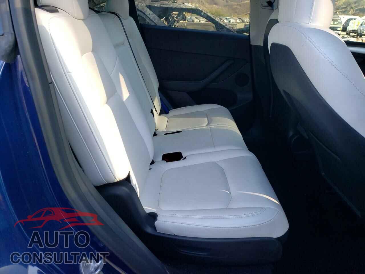 TESLA MODEL Y 2023 - 7SAYGAEE7PF662911