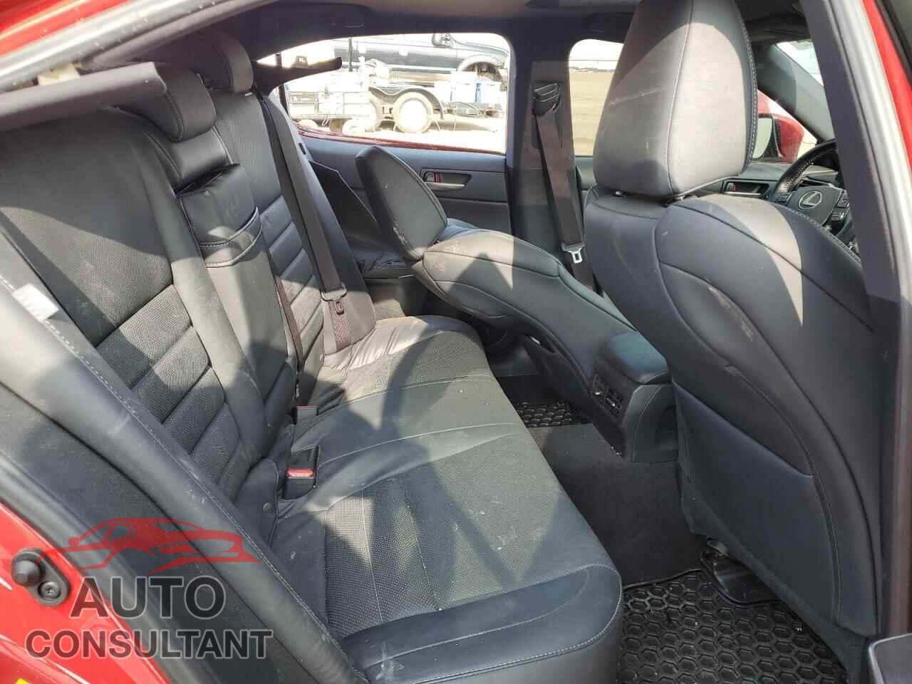 LEXUS IS 2019 - JTHC81D24K5034258