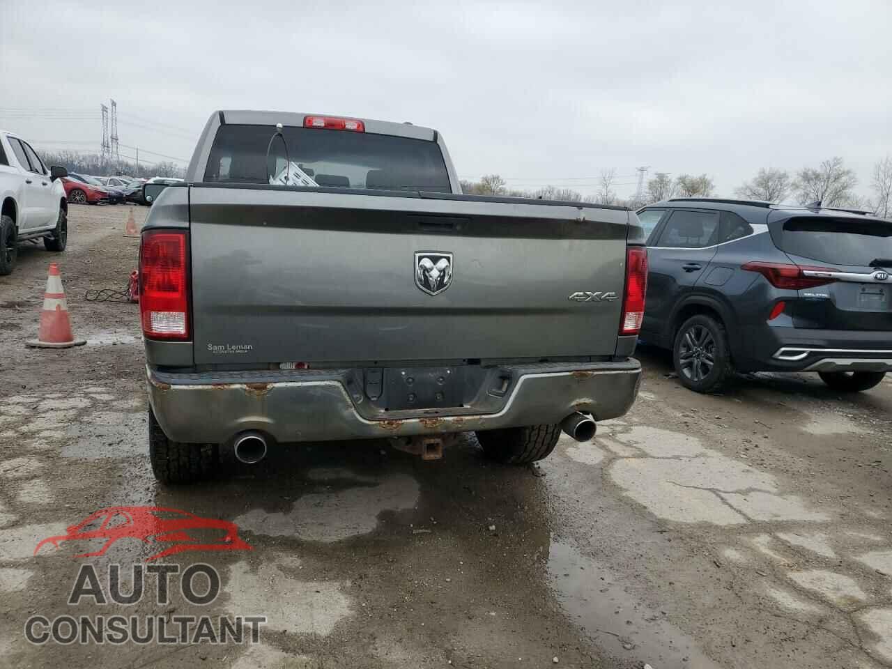 DODGE RAM 1500 2012 - 1C6RD7FT7CS282384