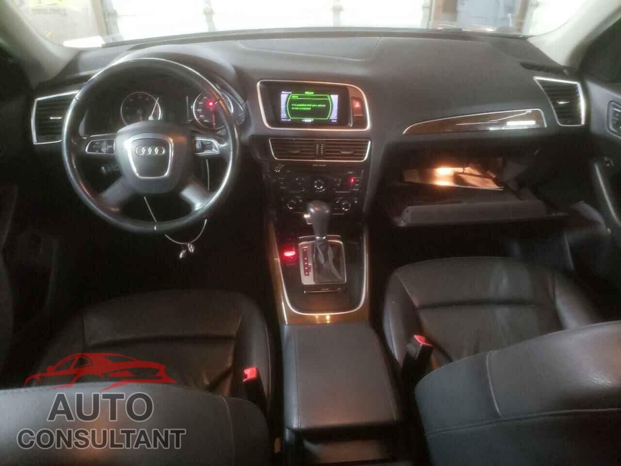 AUDI Q5 2010 - WA1CKAFP1AA083459