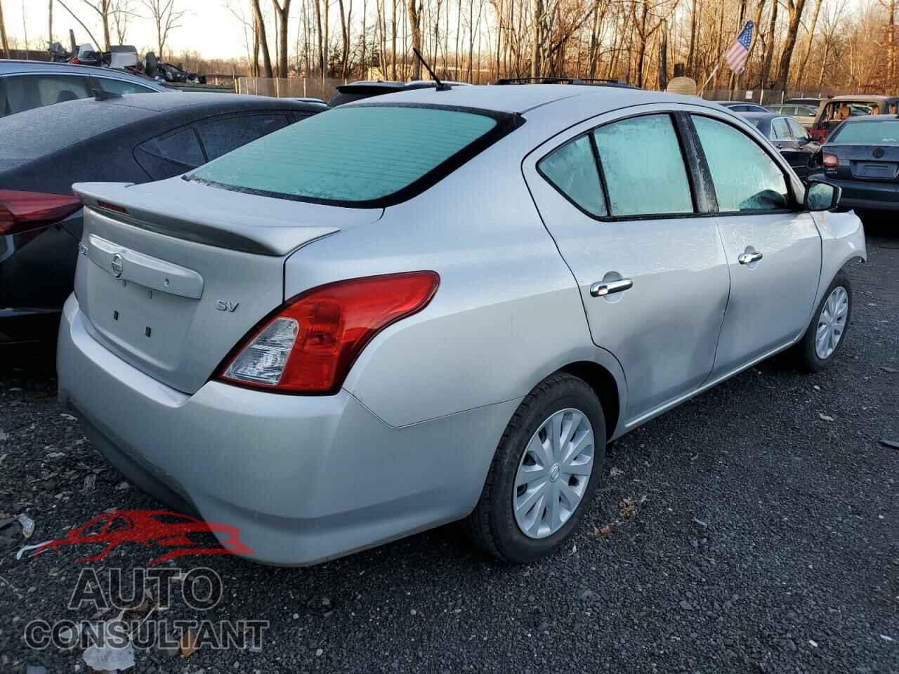 NISSAN VERSA 2017 - 3N1CN7AP1HL851504