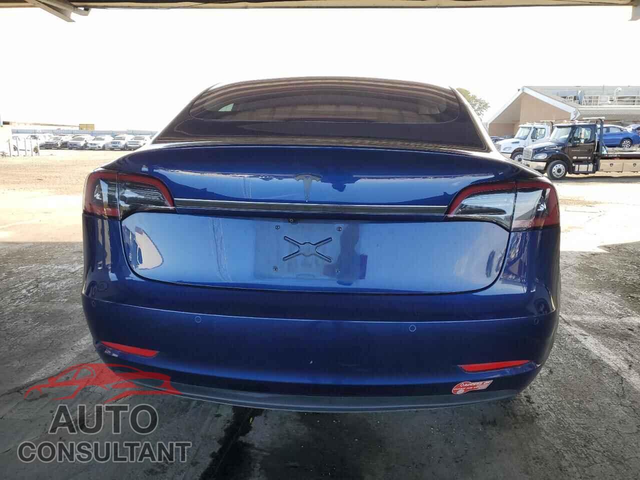 TESLA MODEL 3 2017 - 5YJ3E1EA7HF001052