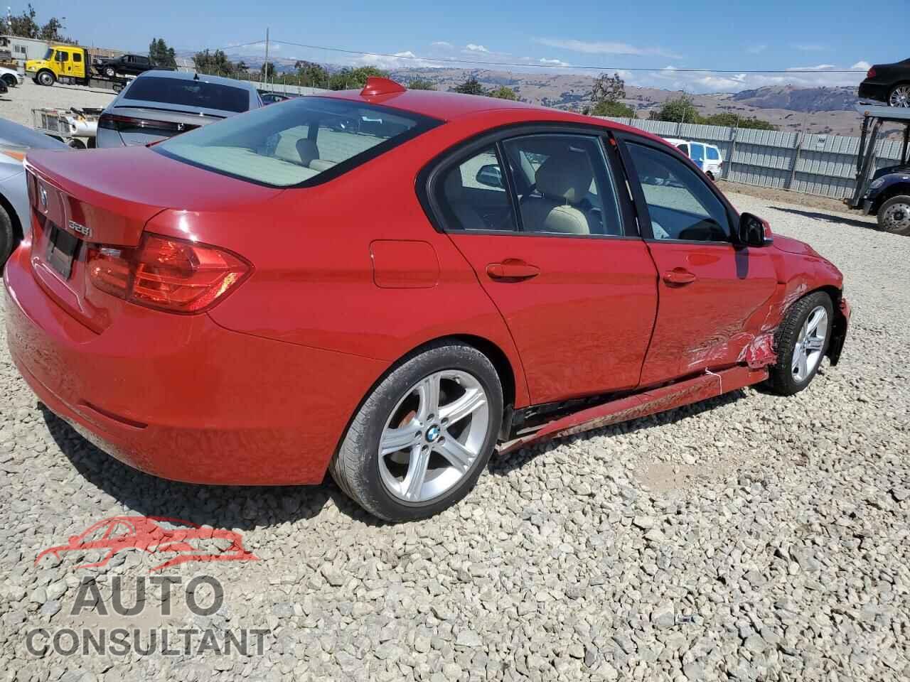 BMW 3 SERIES 2012 - WBA3C1C57CF433041