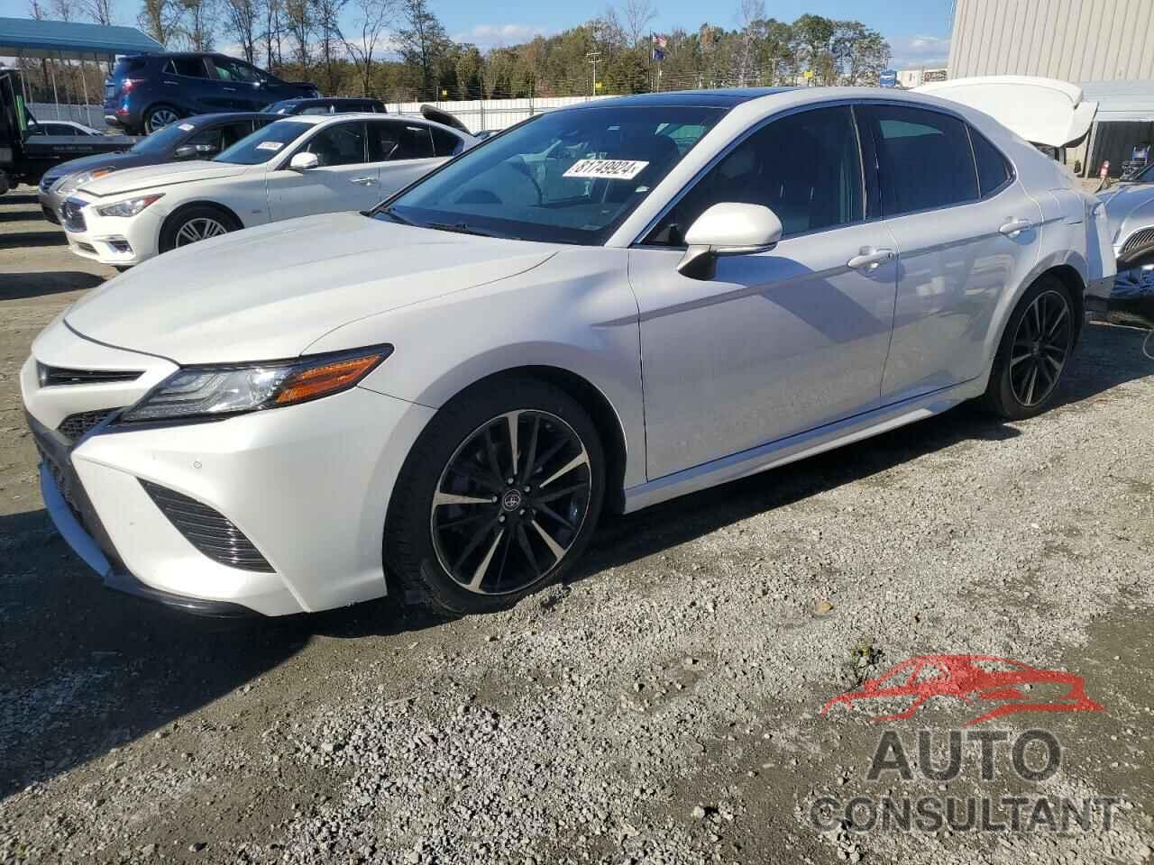 TOYOTA CAMRY 2018 - 4T1B61HKXJU028333