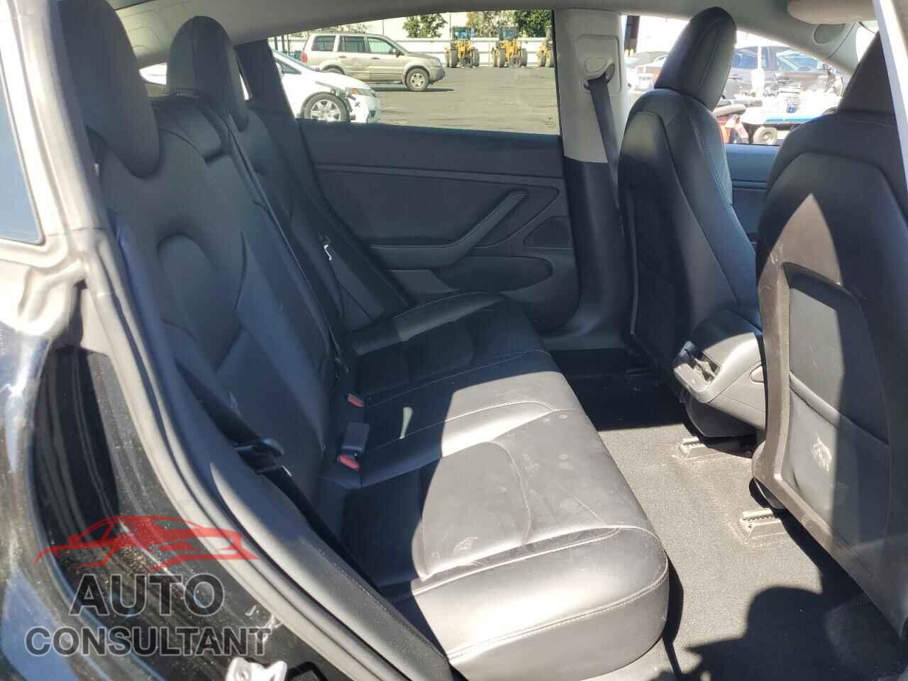 TESLA MODEL 3 2019 - 5YJ3E1EA2KF321564