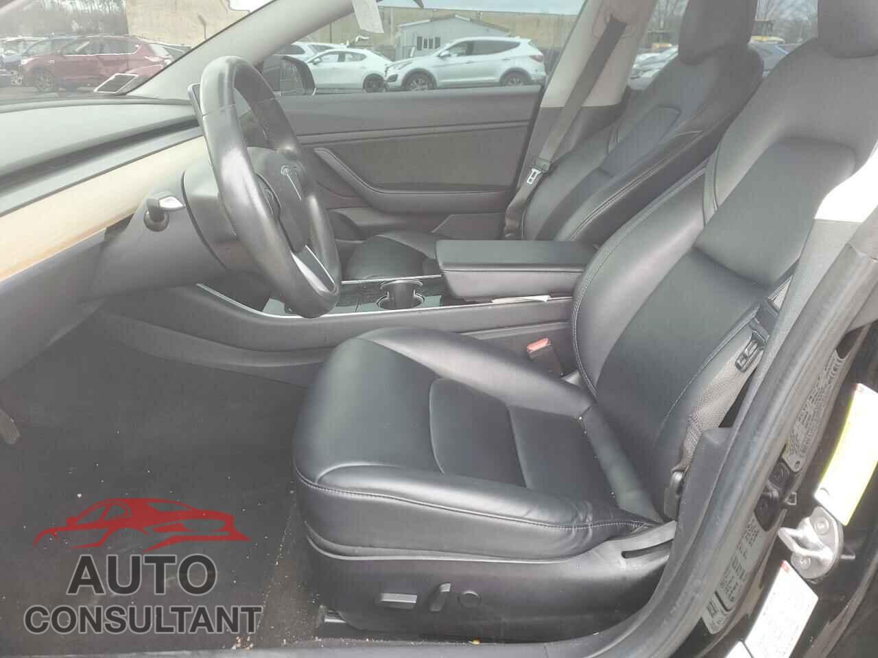 TESLA MODEL 3 2018 - 5YJ3E1EA7JF020593