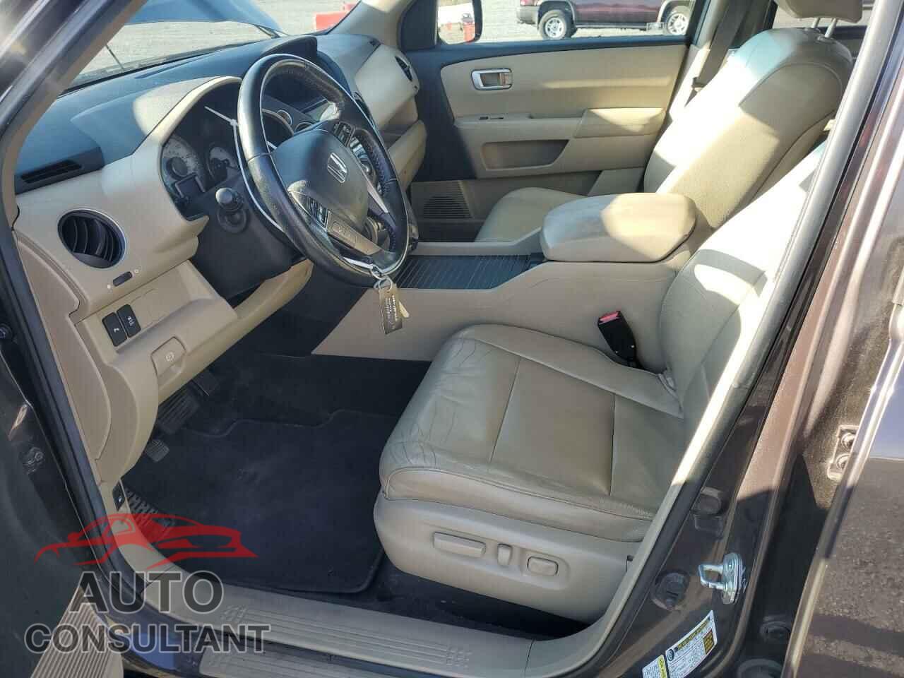 HONDA PILOT 2012 - 5FNYF4H90CB051242