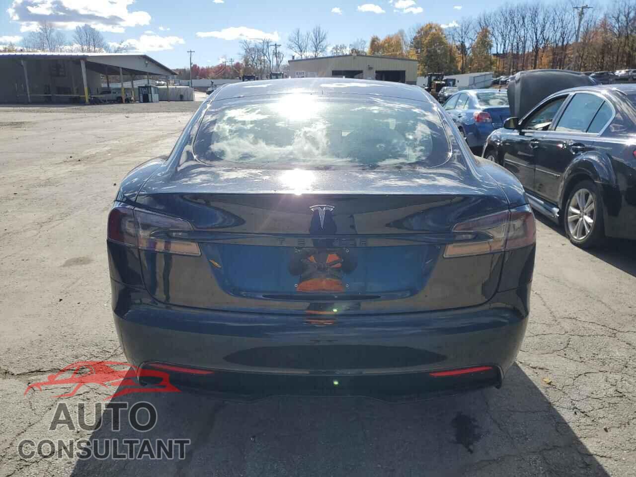 TESLA MODEL S 2022 - 5YJSA1E55NF471263