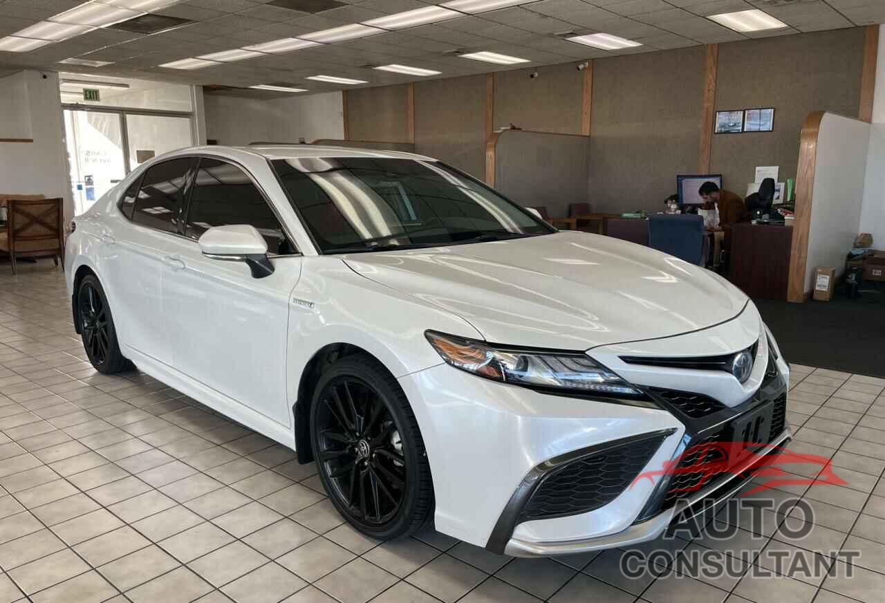 TOYOTA CAMRY 2021 - 4T1K31AK1MU024002