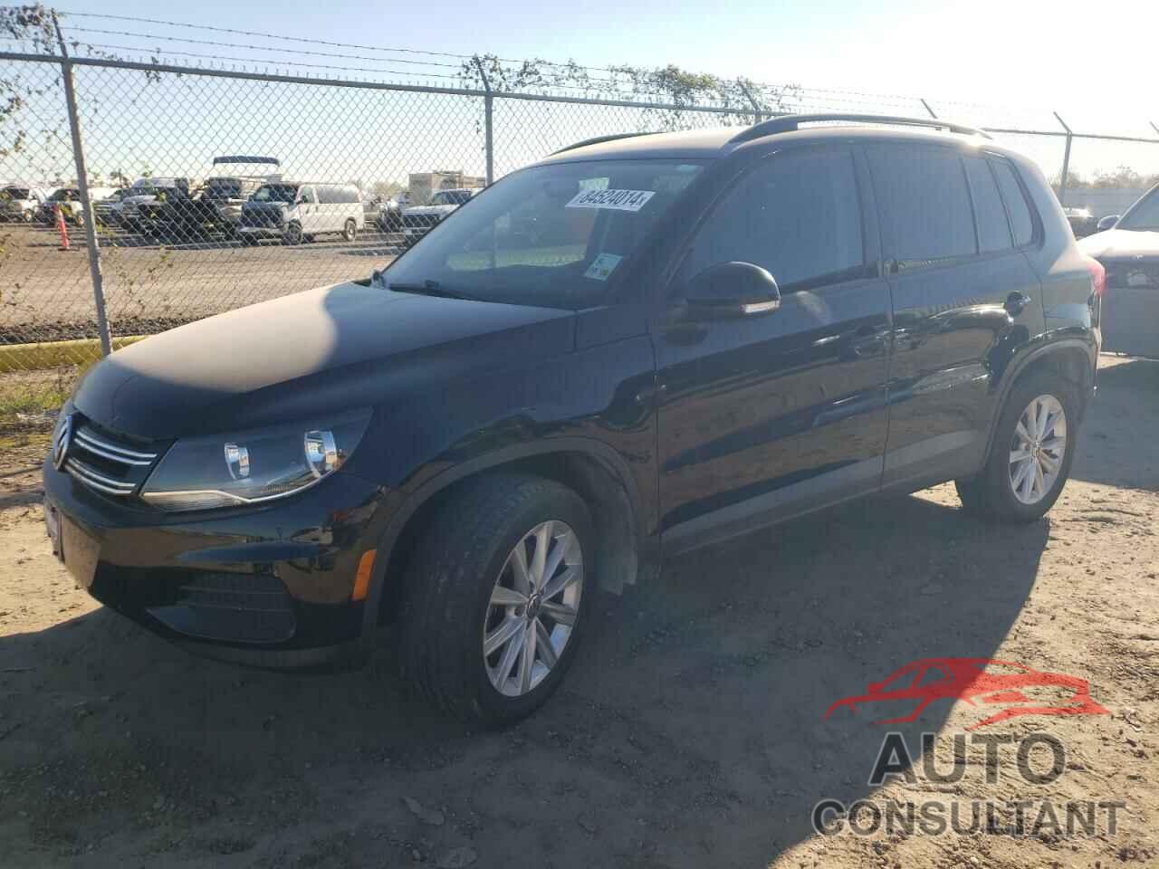 VOLKSWAGEN TIGUAN 2017 - WVGAV7AX4HK051703