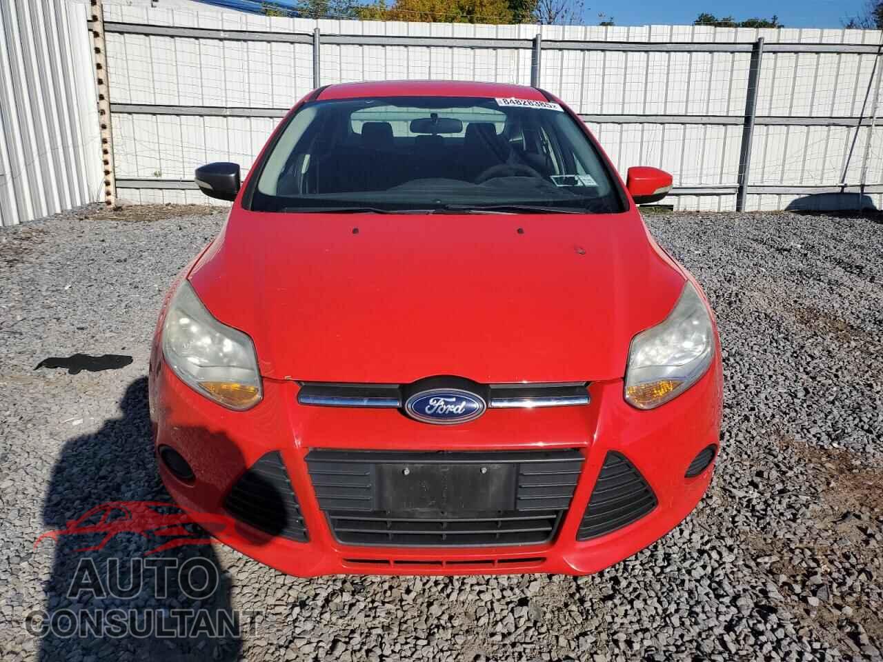 FORD FOCUS 2014 - 1FADP3F2XEL455439