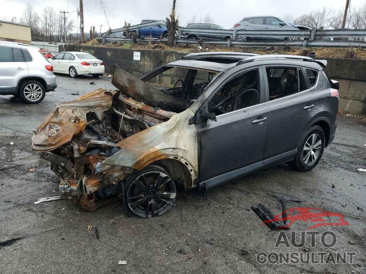 TOYOTA RAV4 2018 - JTMRFREV9JJ718625