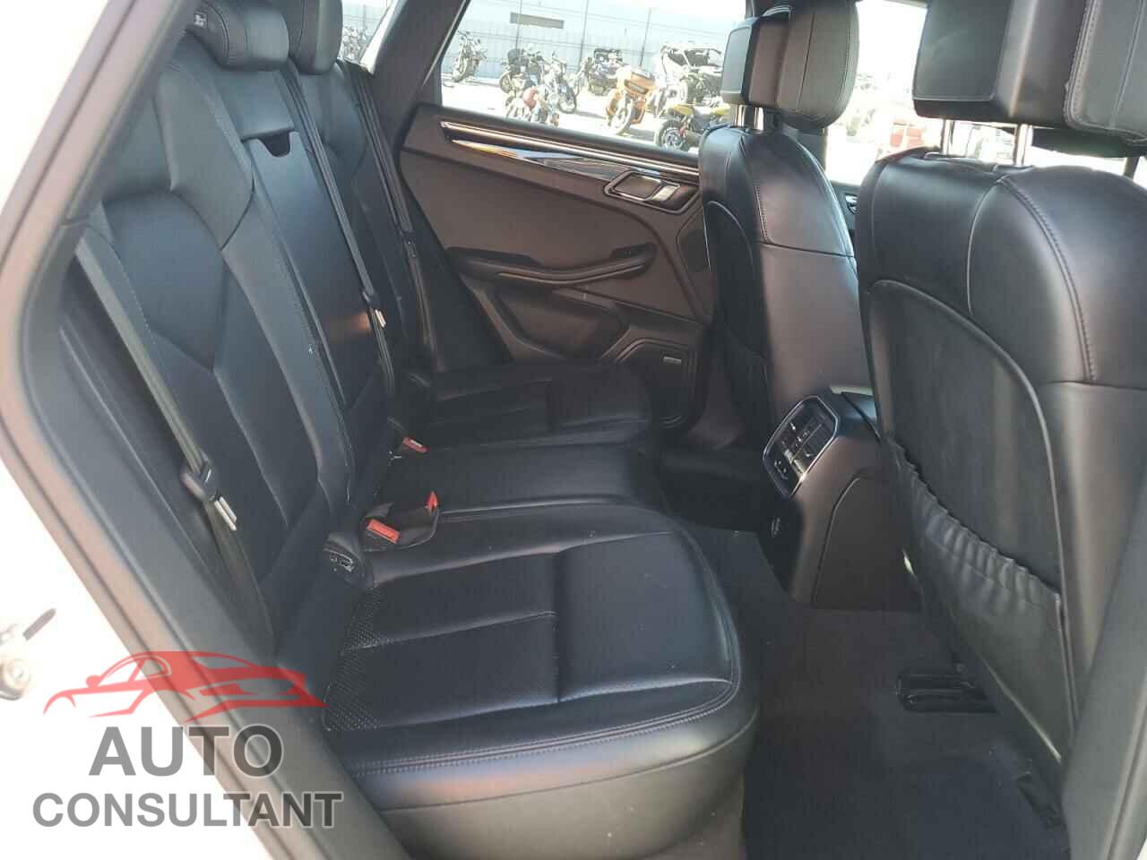 PORSCHE MACAN 2018 - WP1AB2A56JLB31498