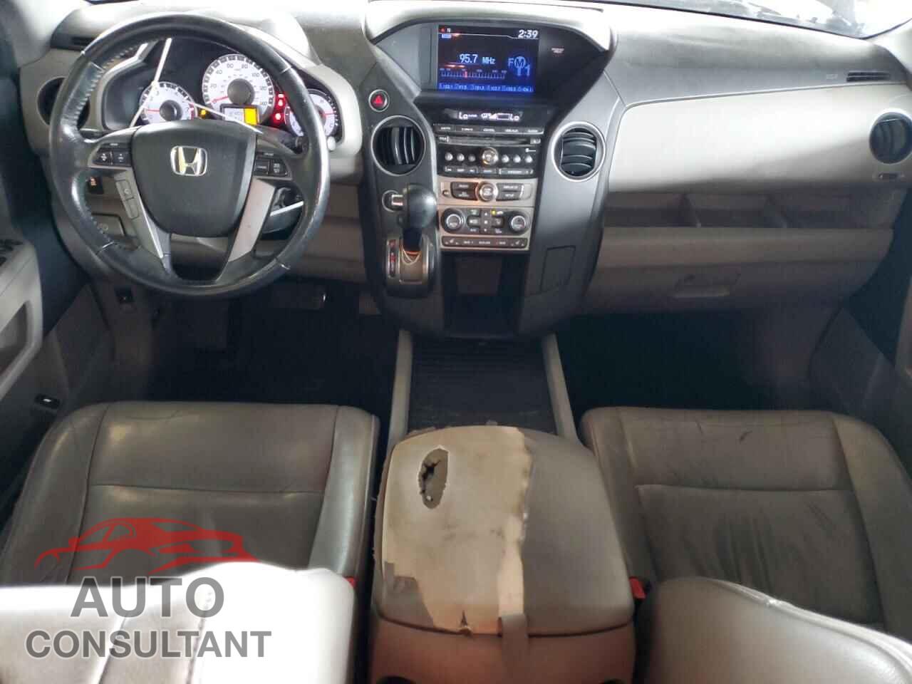 HONDA PILOT 2012 - 5FNYF4H50CB057927