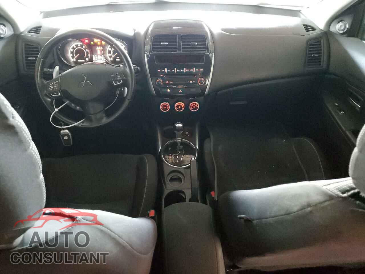 MITSUBISHI OUTLANDER 2013 - 4A4AP4AU1DE012586