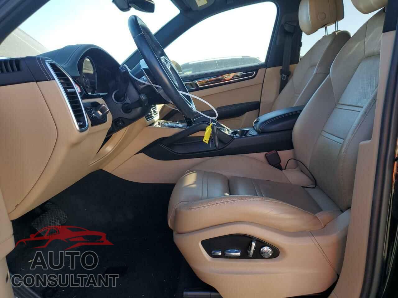 PORSCHE CAYENNE 2019 - WP1AA2AY7KDA04591