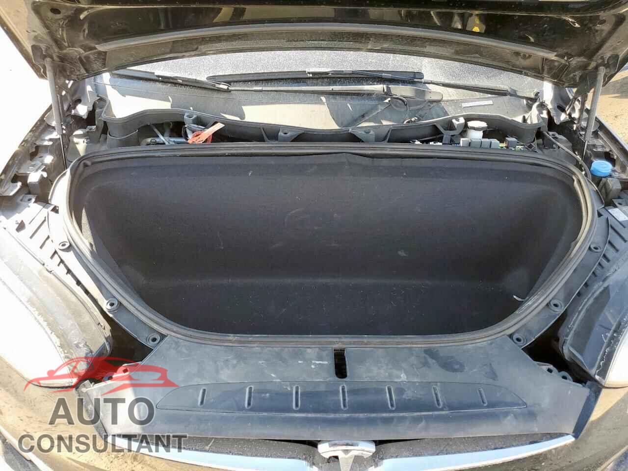 TESLA MODEL X 2017 - 5YJXCBE21HF050463