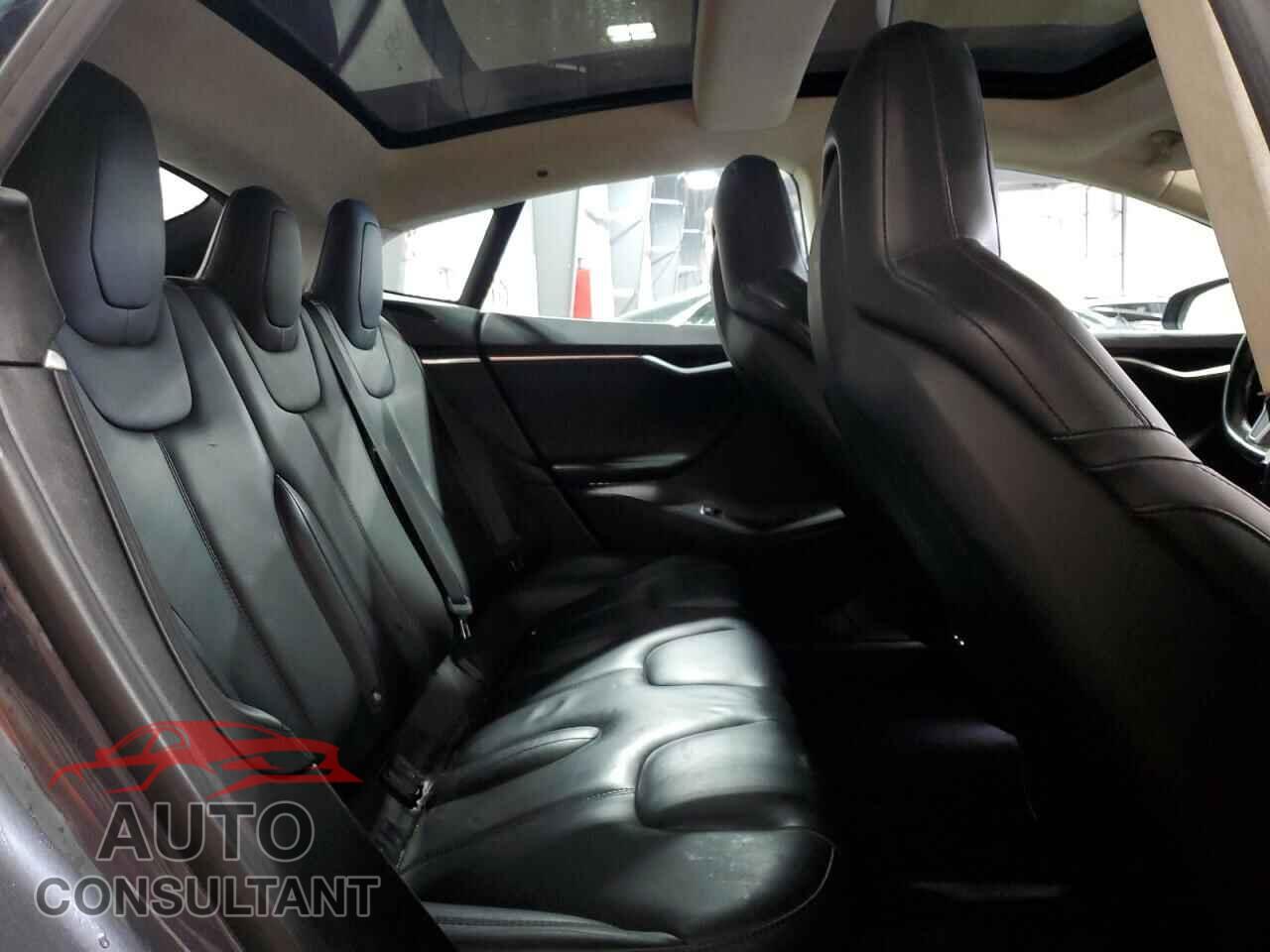TESLA MODEL S 2016 - 5YJSA1E2XGF157875