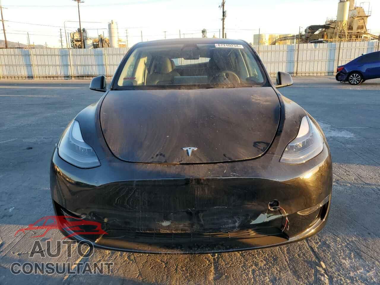TESLA MODEL Y 2024 - 7SAYGAEEXRF063469