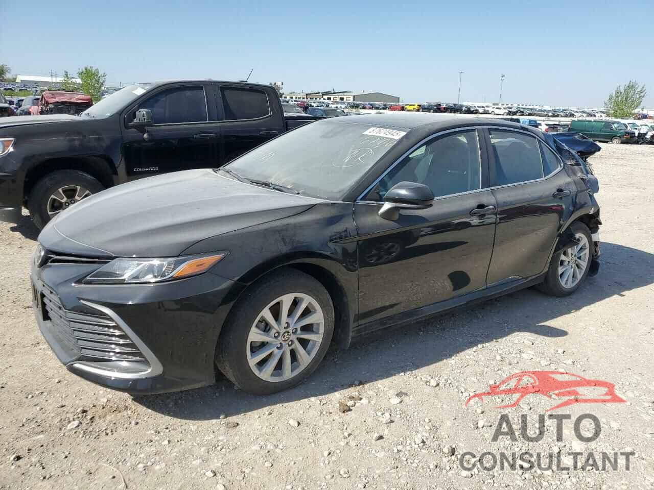 TOYOTA CAMRY 2022 - 4T1C11AK8NU639268