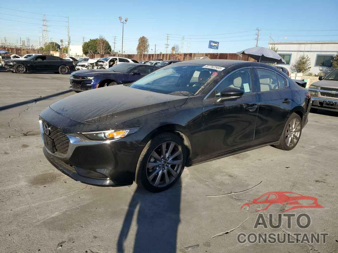 MAZDA 3 2019 - JM1BPBAM8K1116514