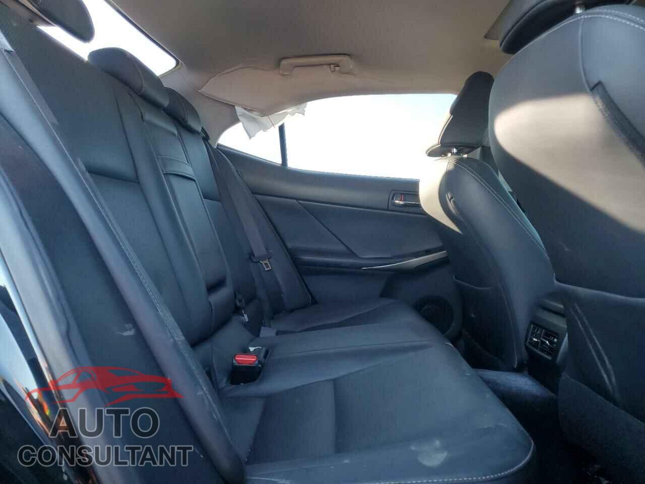 LEXUS IS 2014 - JTHBF1D24E5019331