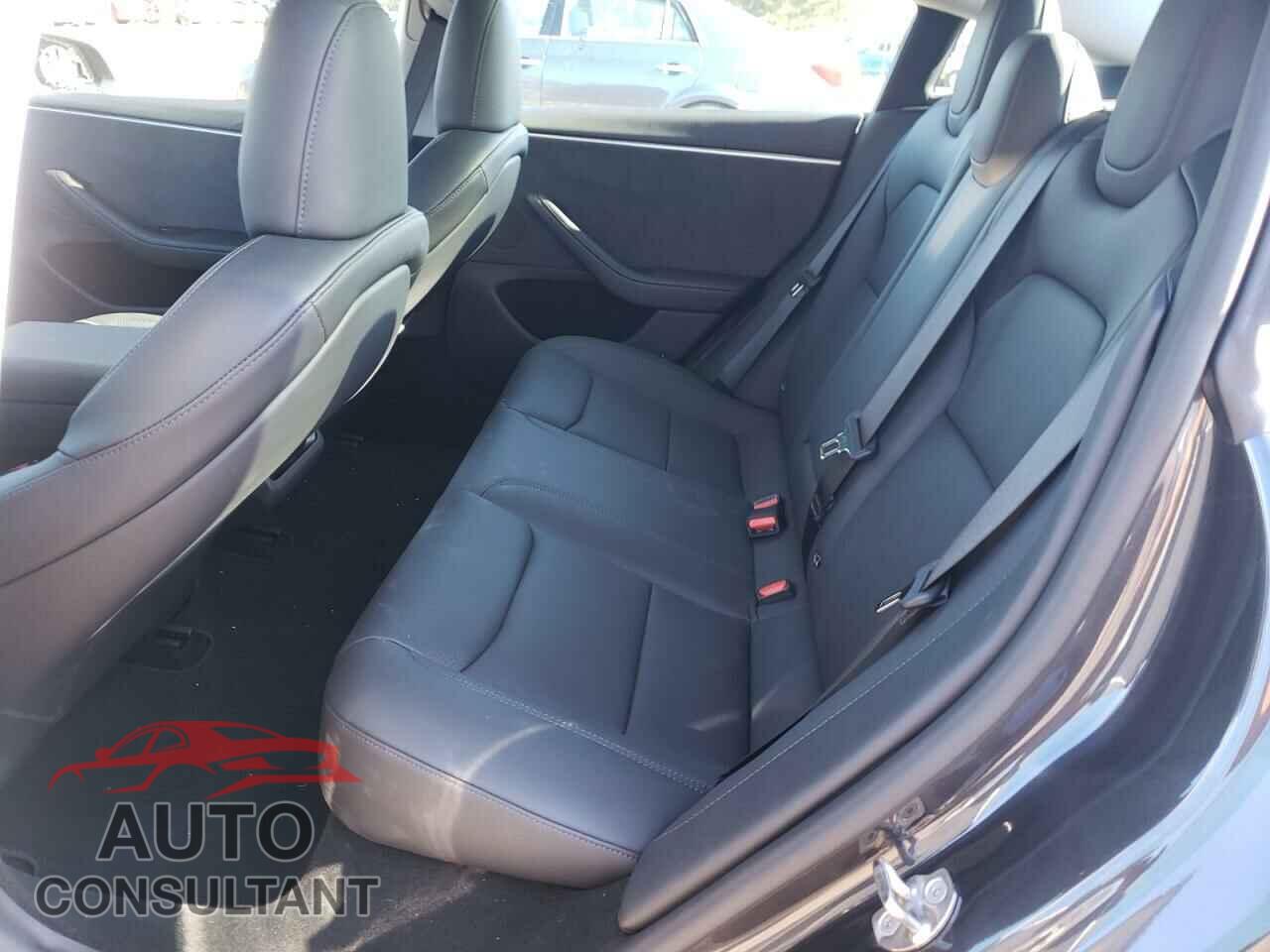 TESLA MODEL 3 2024 - 5YJ3E1EB5RF808955