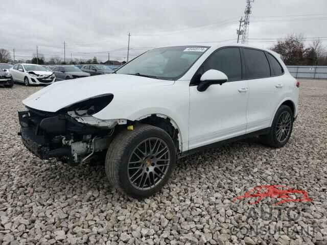 PORSCHE CAYENNE 2017 - WP1AA2A28HKA85357