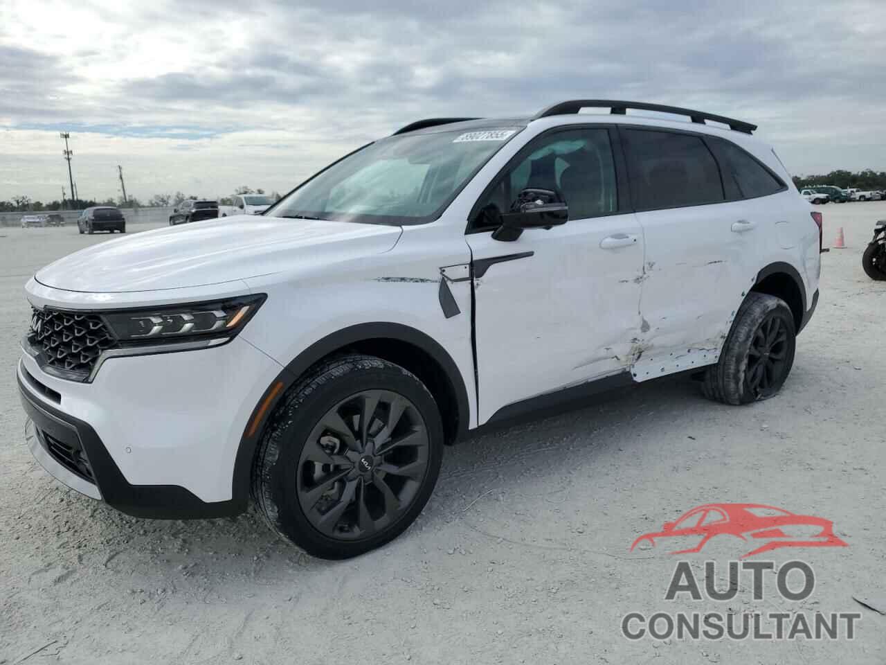KIA SORENTO 2023 - 5XYRKDLF2PG252524