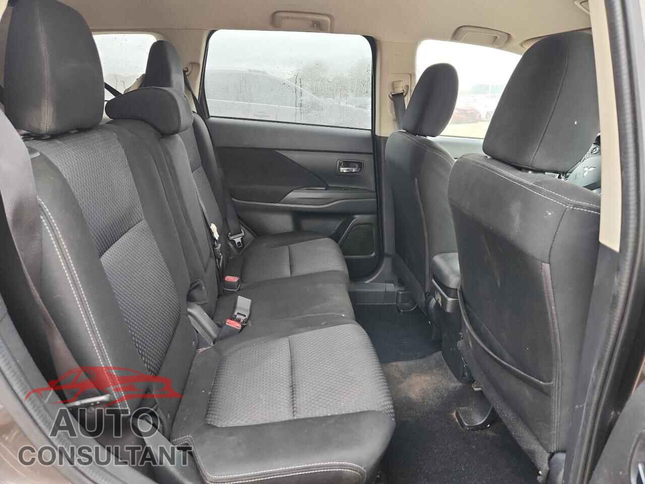 MITSUBISHI OUTLANDER 2017 - JA4AD2A33HZ005644