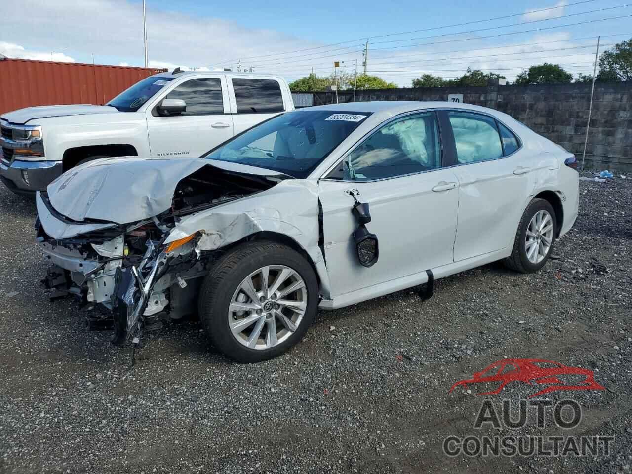TOYOTA CAMRY 2022 - 4T1C11AK8NU072754
