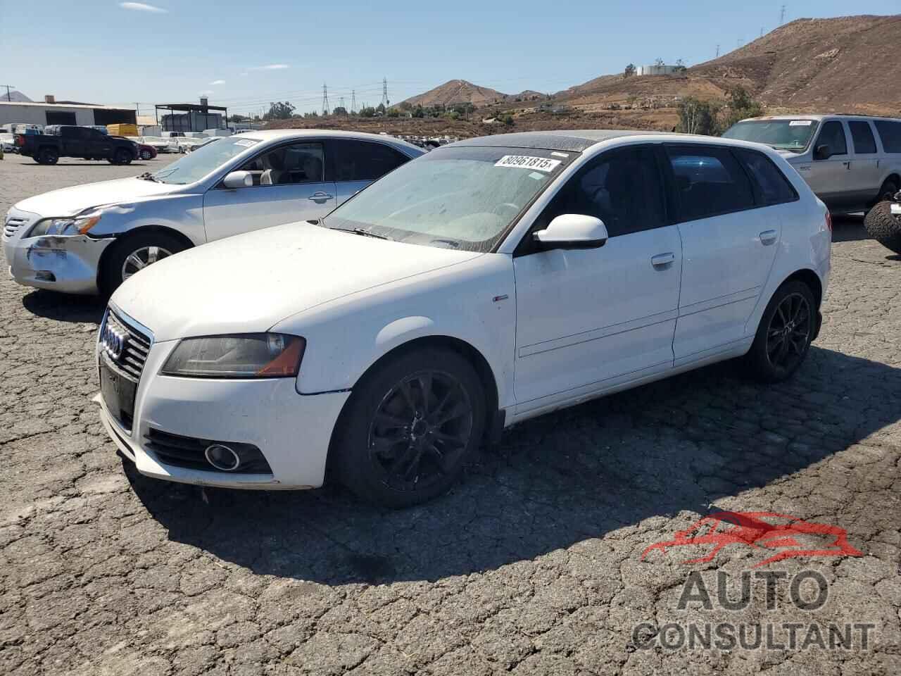 AUDI A3 2011 - WAUBJAFM7BA022884
