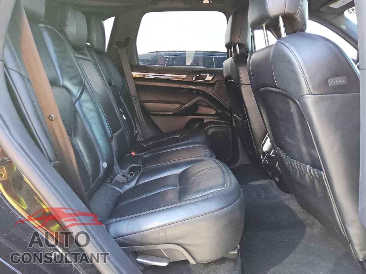 PORSCHE CAYENNE 2017 - WP1AA2A23HKA80941