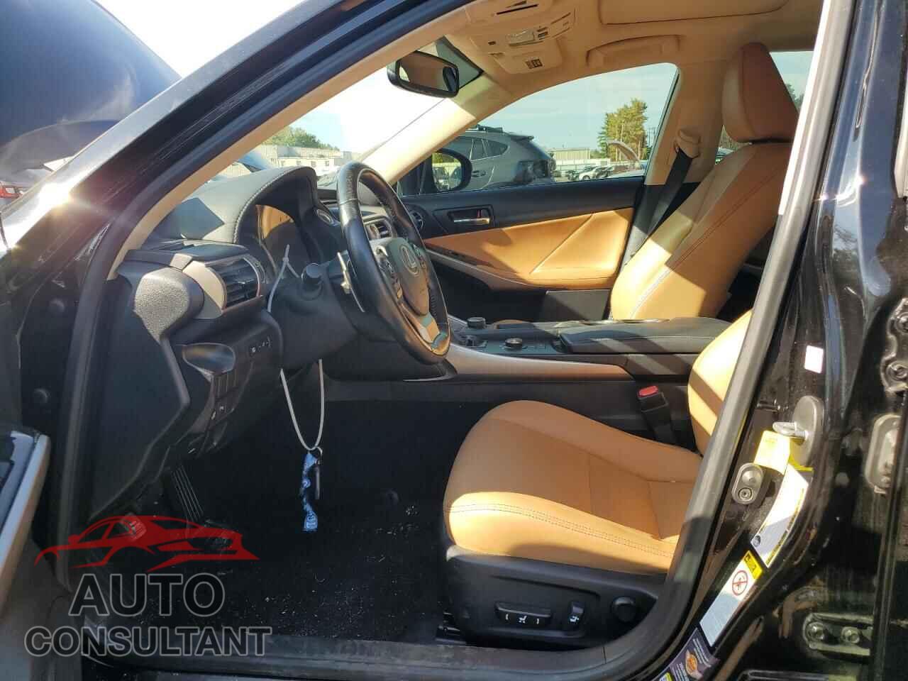 LEXUS IS 2016 - JTHBA1D2XG5007038