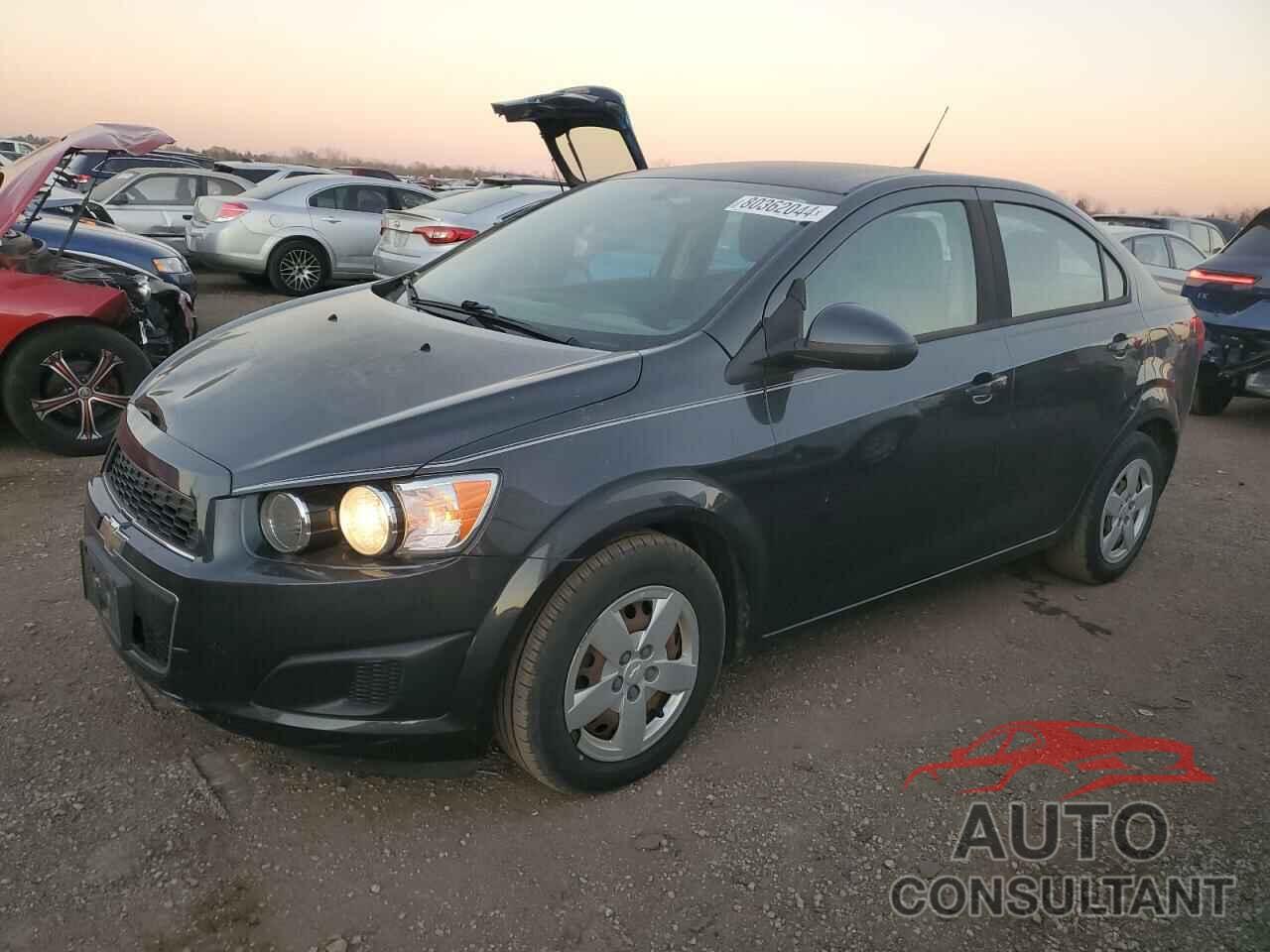 CHEVROLET SONIC 2014 - 1G1JA5SH0E4231779