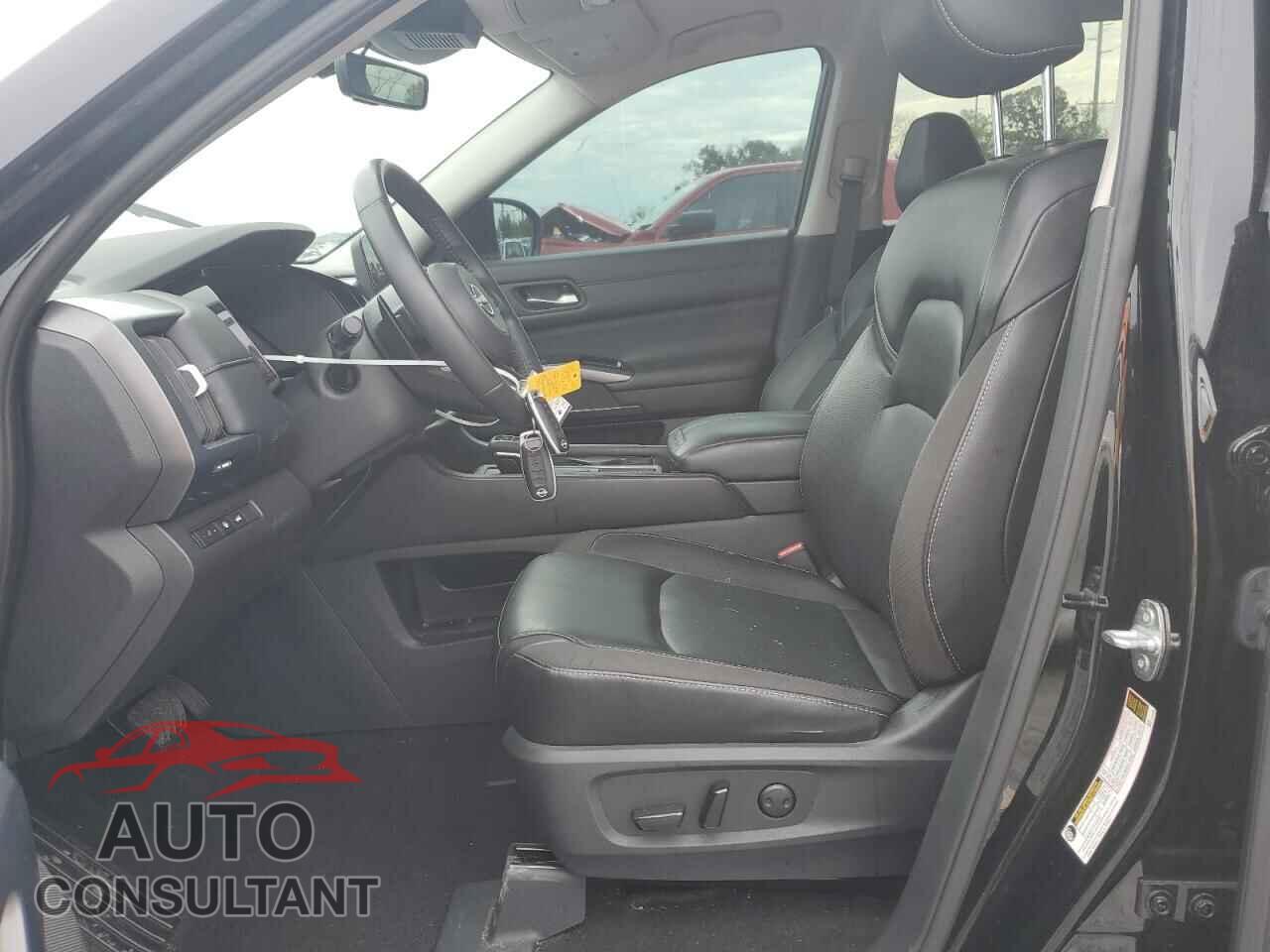 NISSAN PATHFINDER 2023 - 5N1DR3CA6PC249727