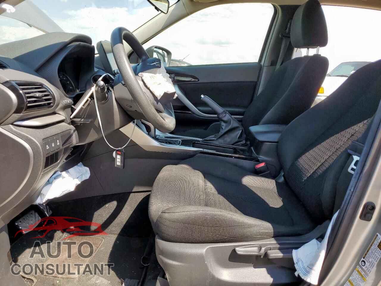 MITSUBISHI ECLIPSE 2024 - JA4ATVAA9RZ000386