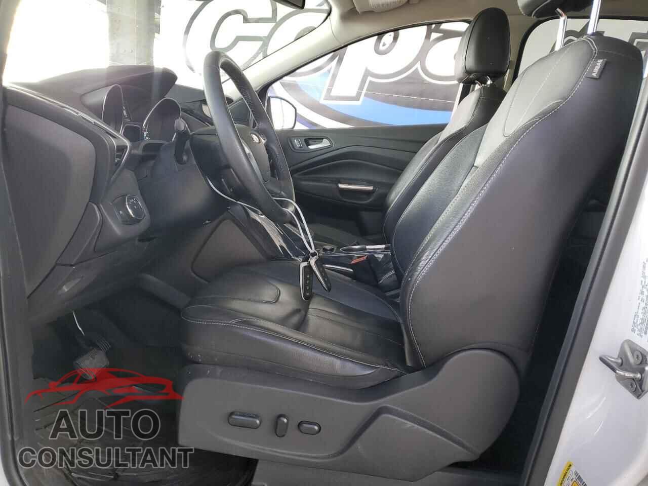 FORD ESCAPE 2013 - 1FMCU0J95DUC15544