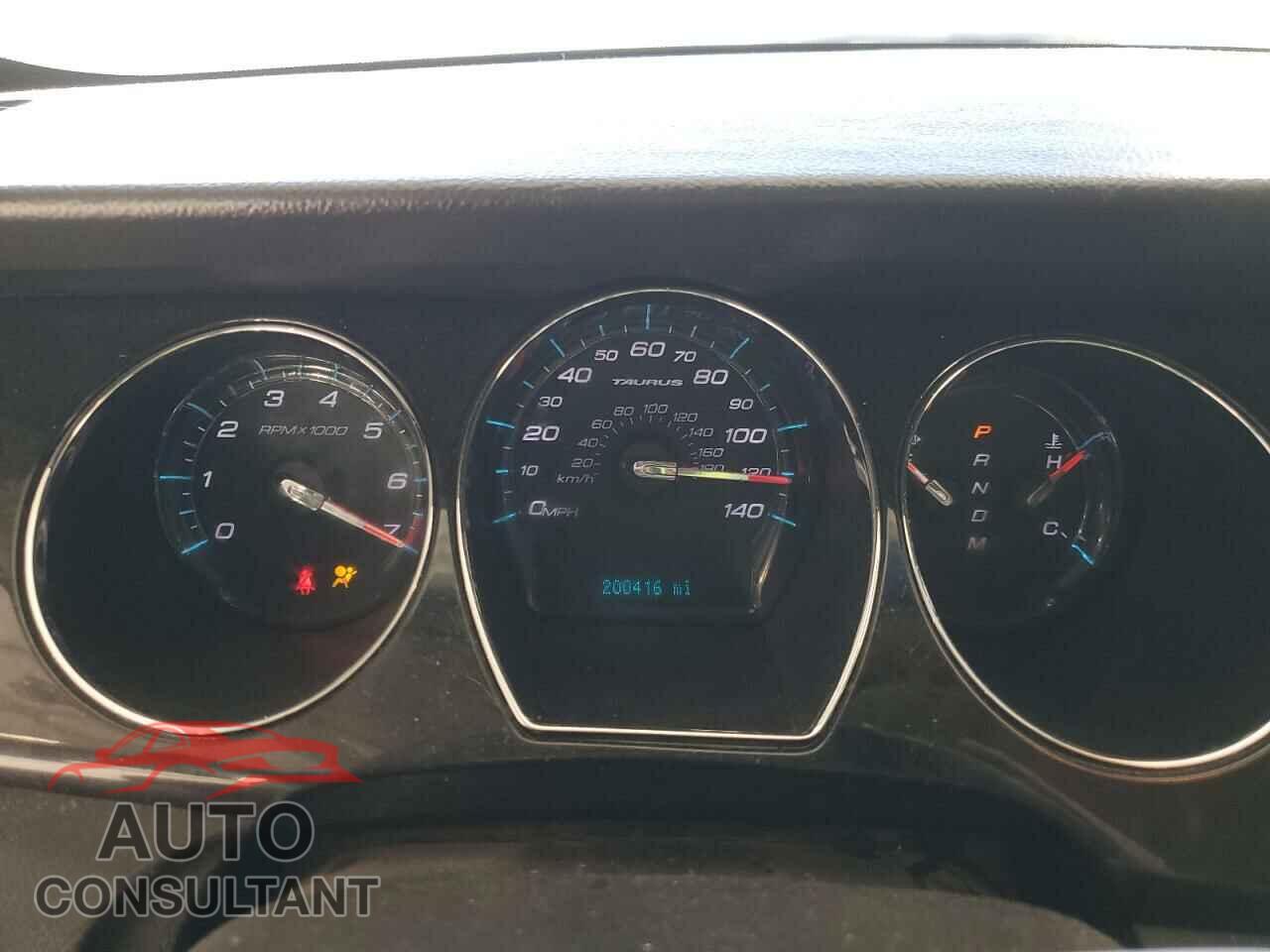 FORD TAURUS 2011 - 1FAHP2FW5BG170103