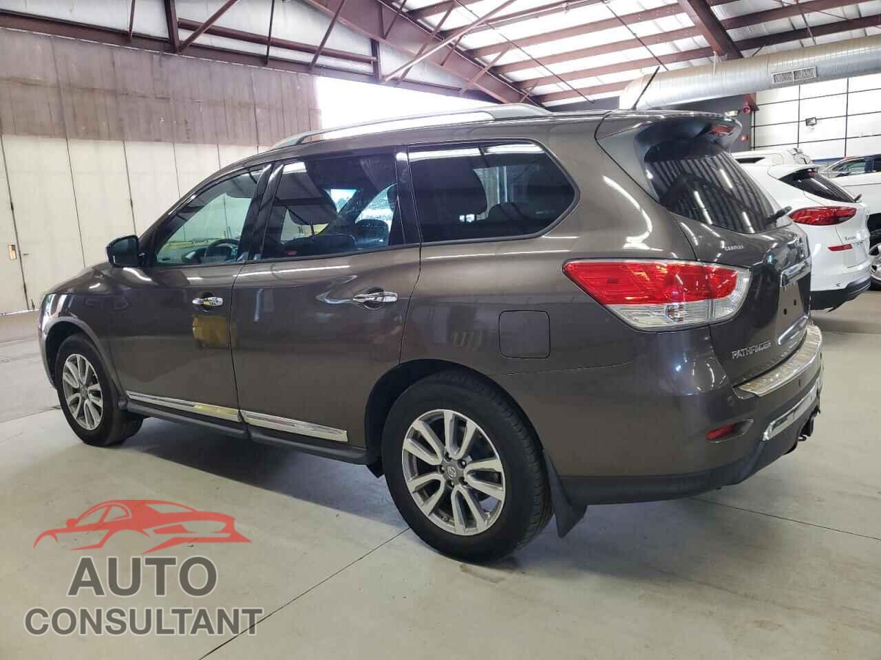 NISSAN PATHFINDER 2015 - 5N1AR2MM9FC714585