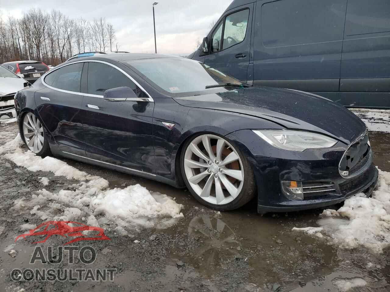TESLA MODEL S 2013 - 5YJSA1CP8DFP06581