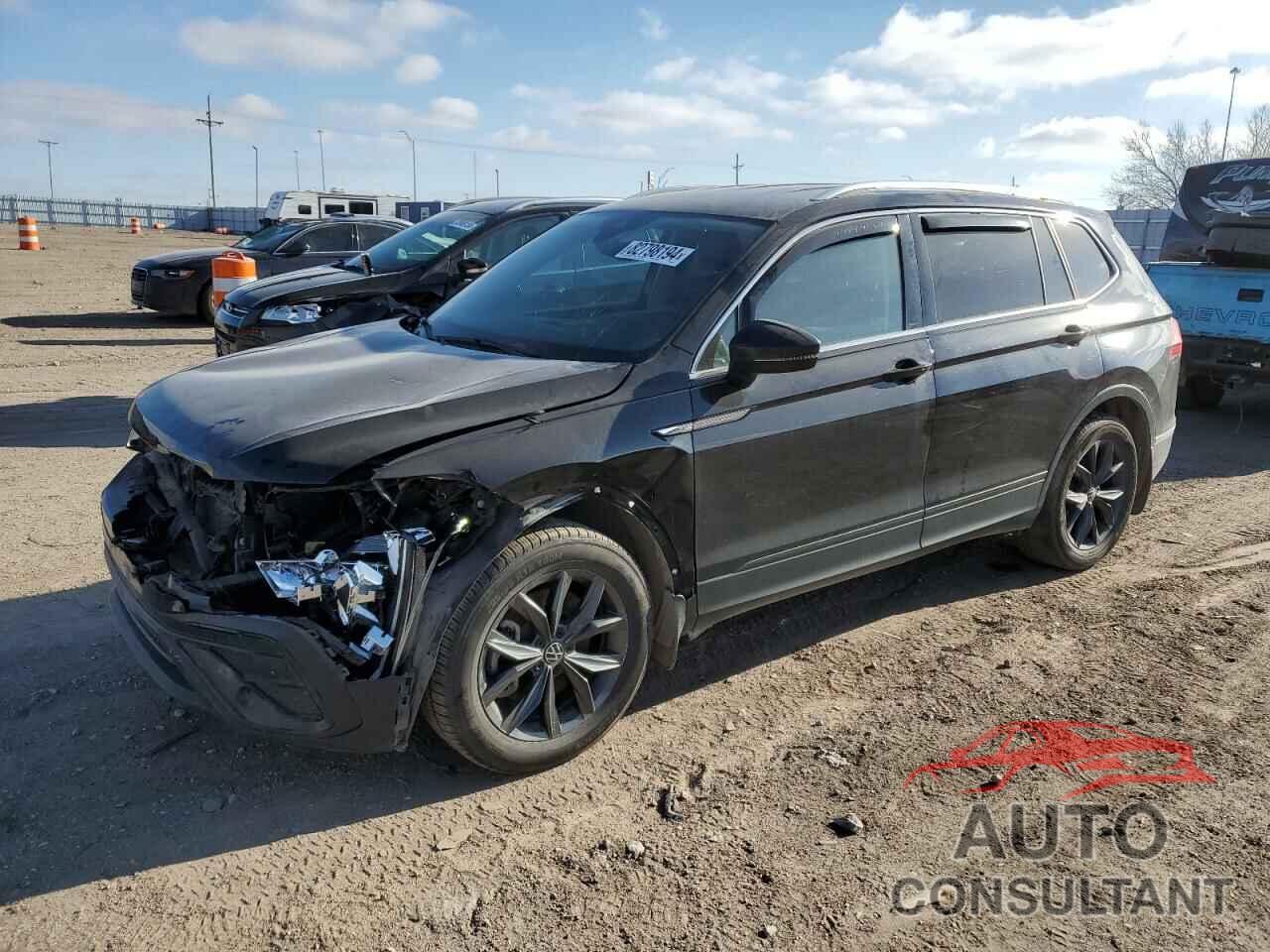 VOLKSWAGEN TIGUAN 2022 - 3VV3B7AX3NM044916