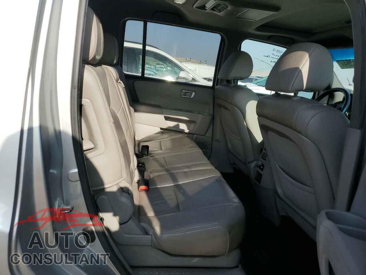 HONDA PILOT 2012 - 5FNYF4H66CB053342