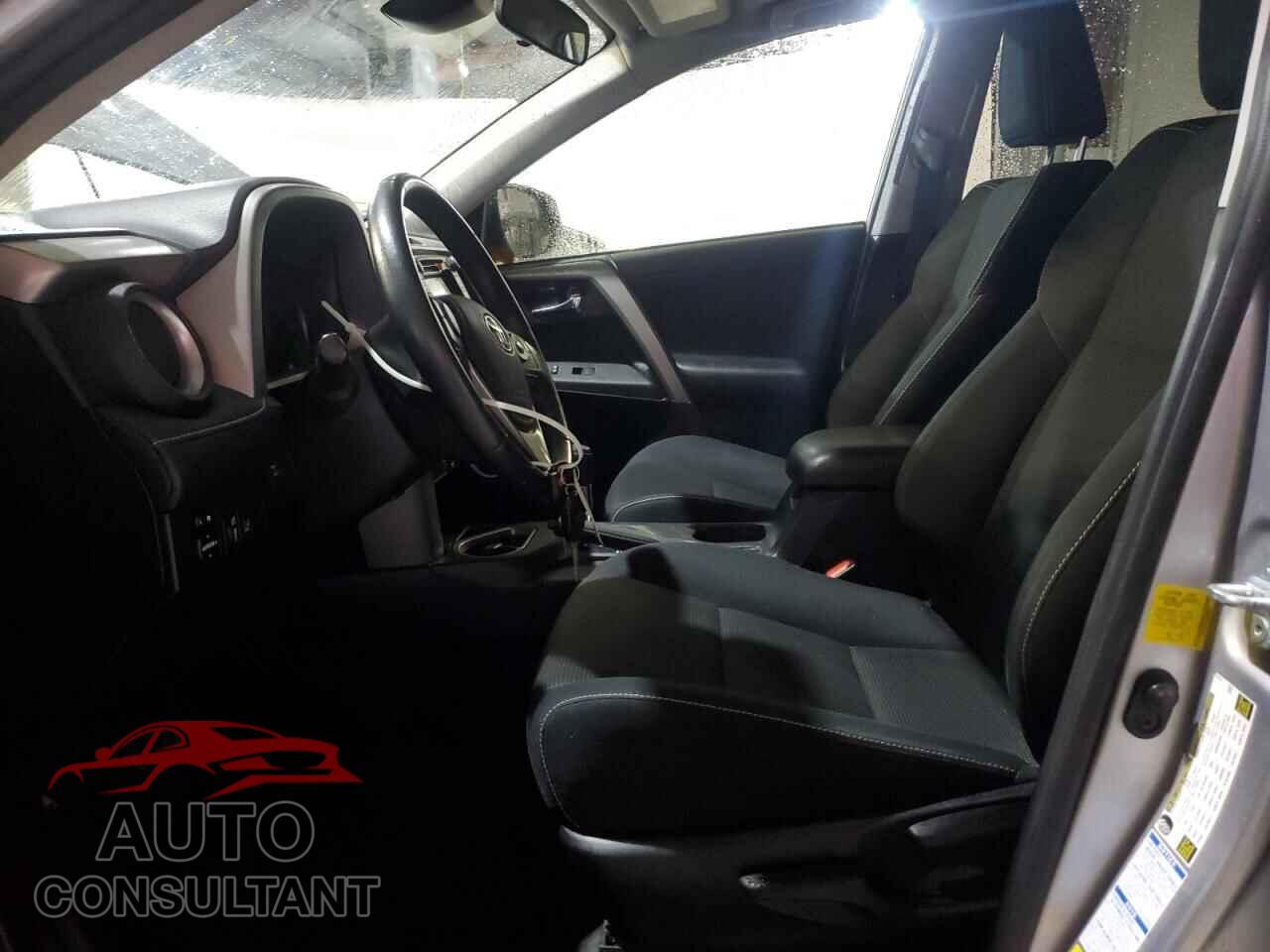 TOYOTA RAV4 2017 - 2T3RFREV9HW558564